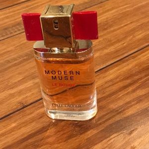 Estée Lauder Modern Muse 1.0 fluid oz